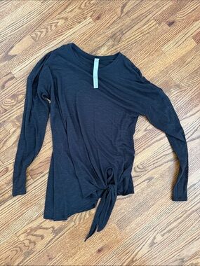 lululemon athletica Black Long-Sleeve Front Tie Top